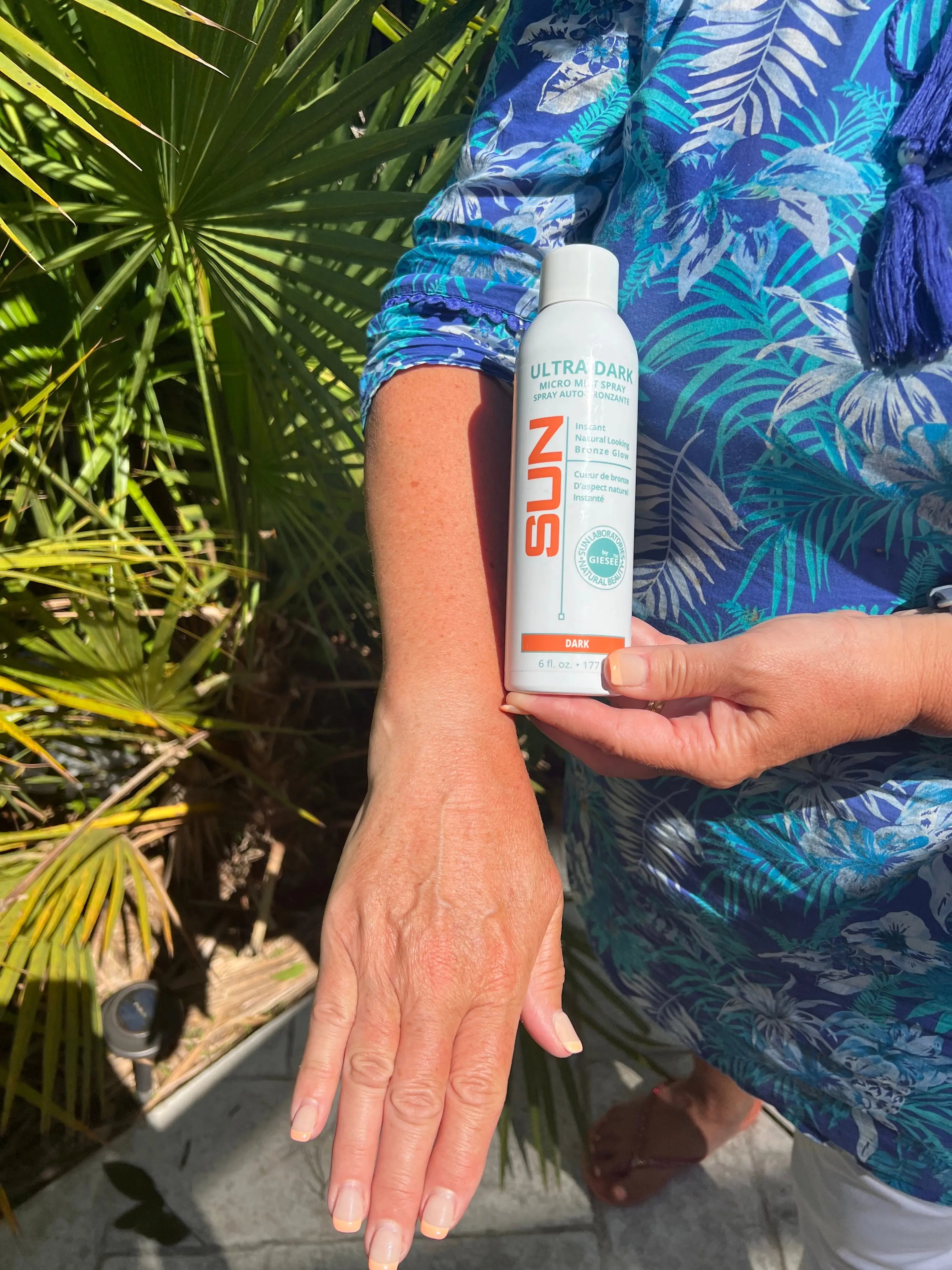 Spray Tan Can Self Tanner Micro Mist Ultra Dark with Tanning Mitt Natural Sunless Airbrush, Body and Face for Bronzing and Golden Tan - Natural Sunless Airbrush | Sunless Tan Spray |nstant Bronze Giselle Cosmetics